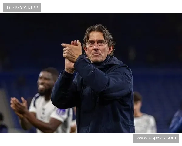 罗梅罗在热刺期间状态回暖，成为球队防线的重要支柱