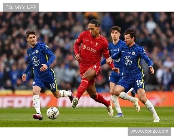 范戴克更衣室领袖角色持续强化，稳定军心作用显著