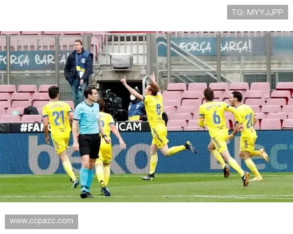 瓦伦西亚保级形势变化,近期表现波动引发赛季走势担忧 瓦伦西亚保级形势变化,近期表现波动引发赛季走势担忧