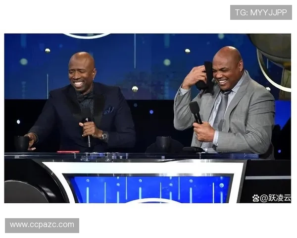 查尔斯巴克利相比传统内线凭借持球推进能力提升反击效率